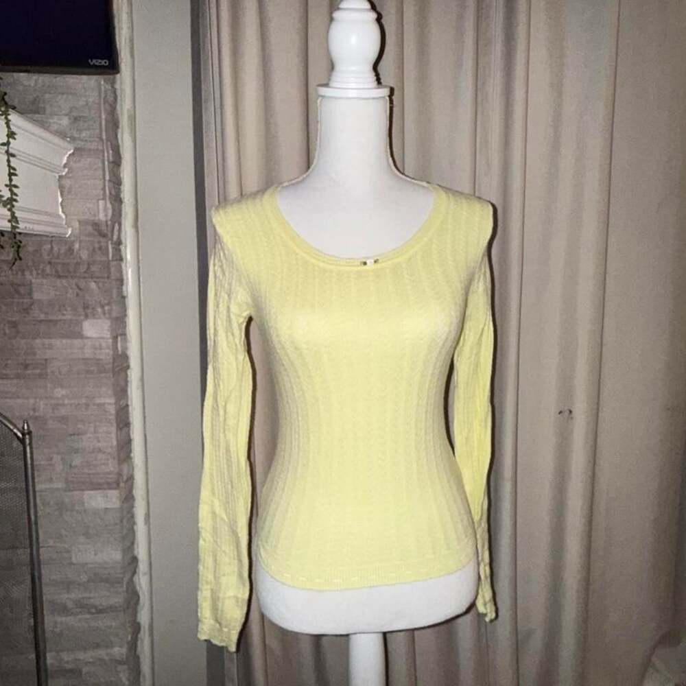 Forever 21 Knit Top Size S Butter Yellow Scoop Neck Long Sleeve